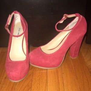 Steve Madden red pumps. Size 8. Worn once!